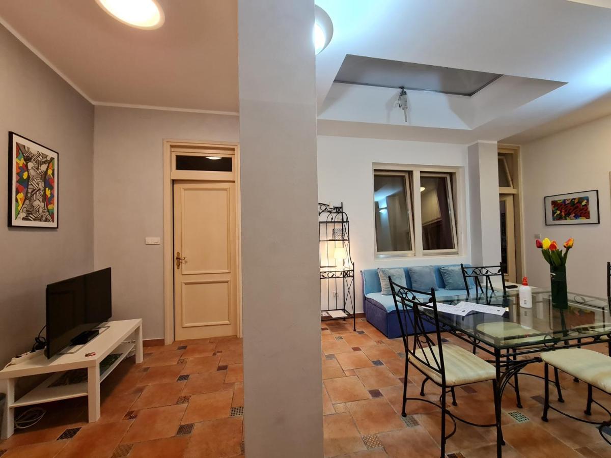 Apartmani N.May'S Karlovac Bagian luar foto
