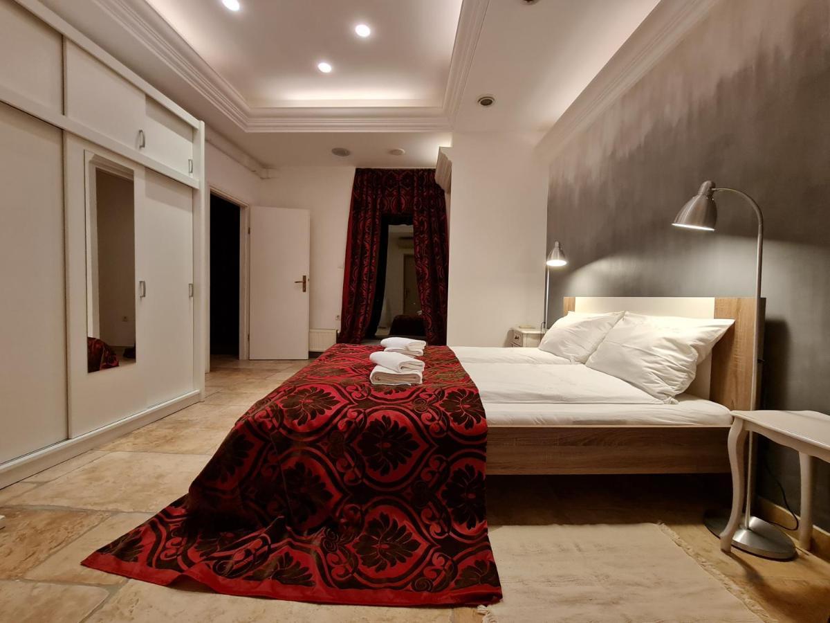 Apartmani N.May'S Karlovac Bagian luar foto