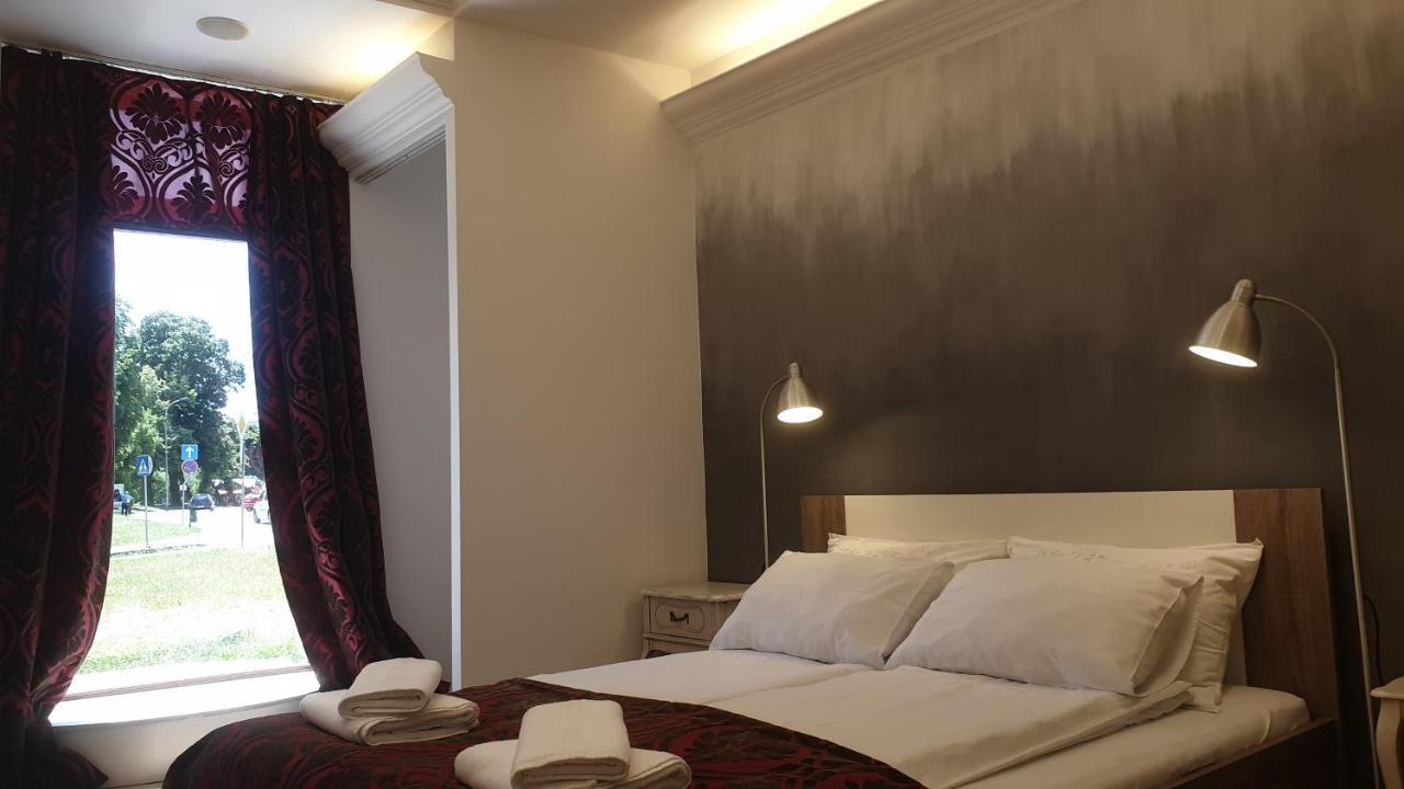 Apartmani N.May'S Karlovac Bagian luar foto