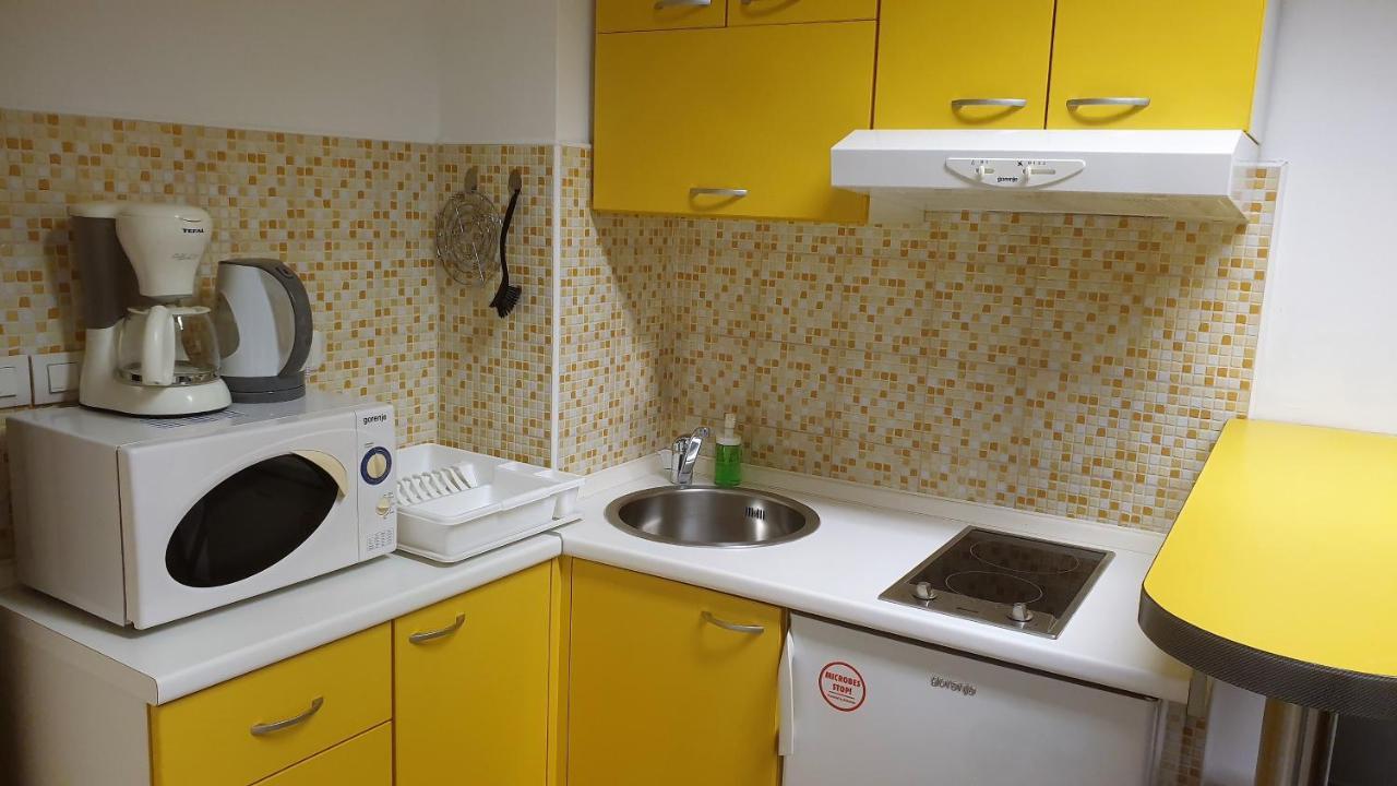Apartmani N.May'S Karlovac Bagian luar foto