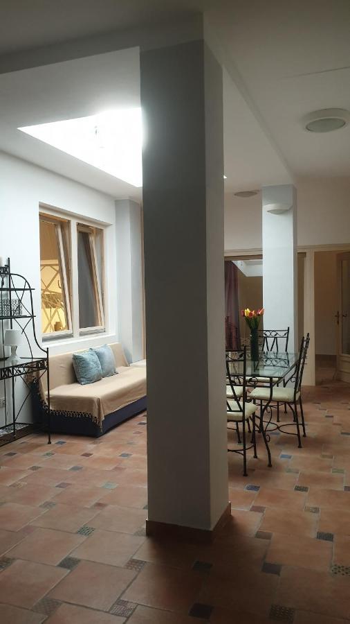 Apartmani N.May'S Karlovac Bagian luar foto