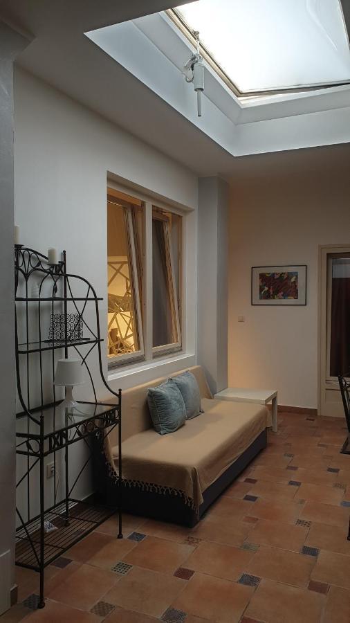 Apartmani N.May'S Karlovac Bagian luar foto