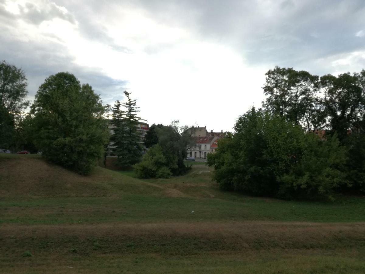 Apartmani N.May'S Karlovac Bagian luar foto